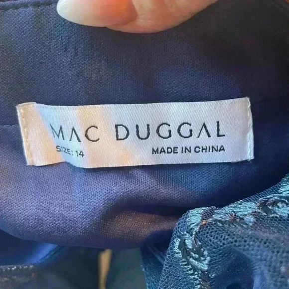 New Mac Duggal Midnight Navy Blue Embroidered A Line Gown Size 14 - Picture 8 of 16